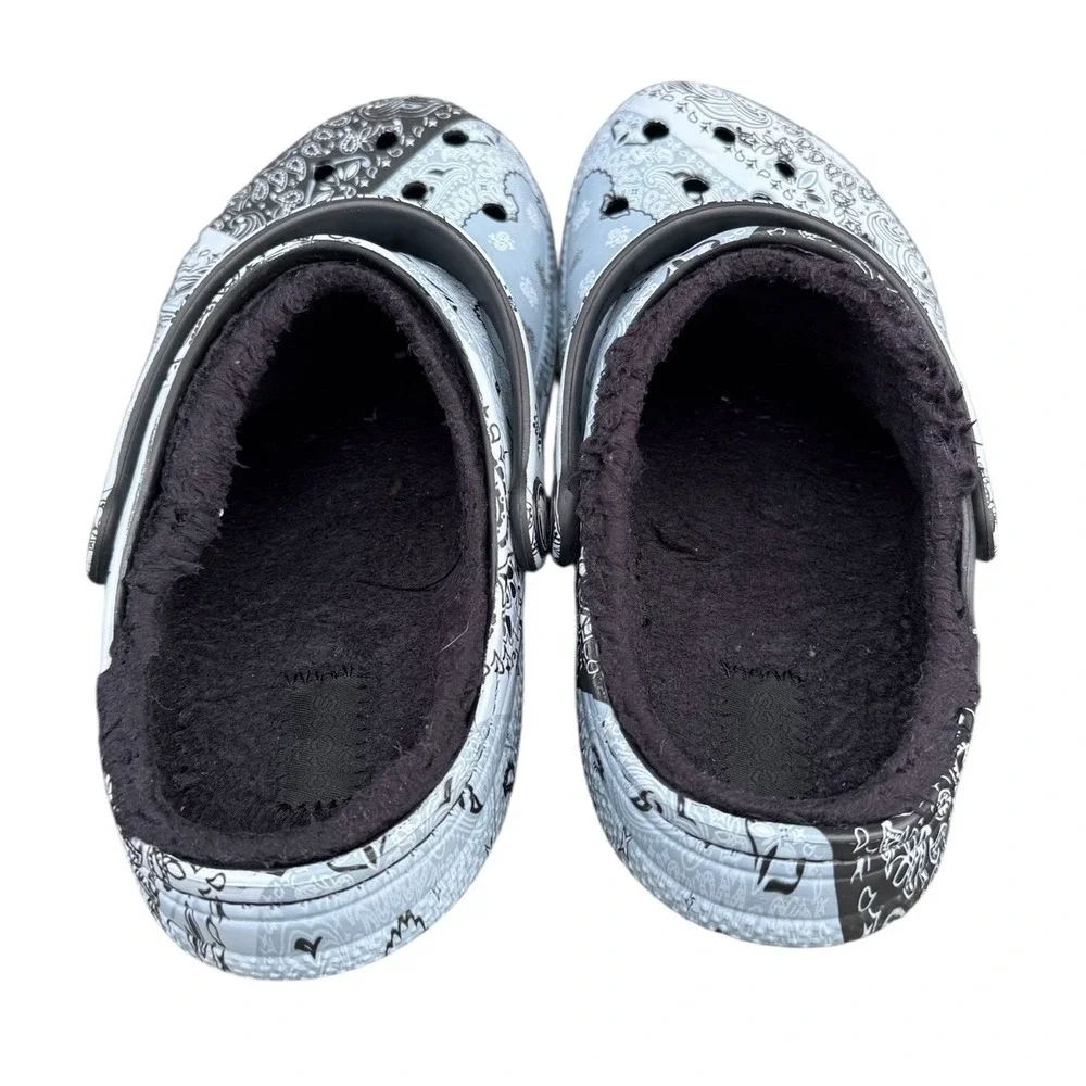 Crocs Classic Lined Clog Bandana Paisley Print Baya Black Youth Size J3 Faux Fur